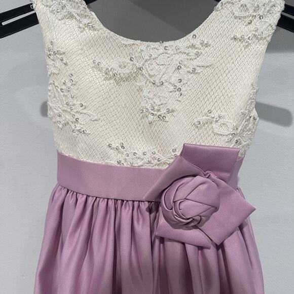 Dorissa Cream Lavender Formal Dress Sz. 5 - Picture 2 of 5